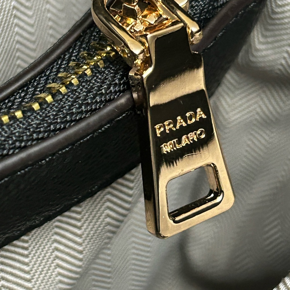 Prada Black Leather Shoulder Bag with Gold-Tone Clasp - Picture 11 of 15